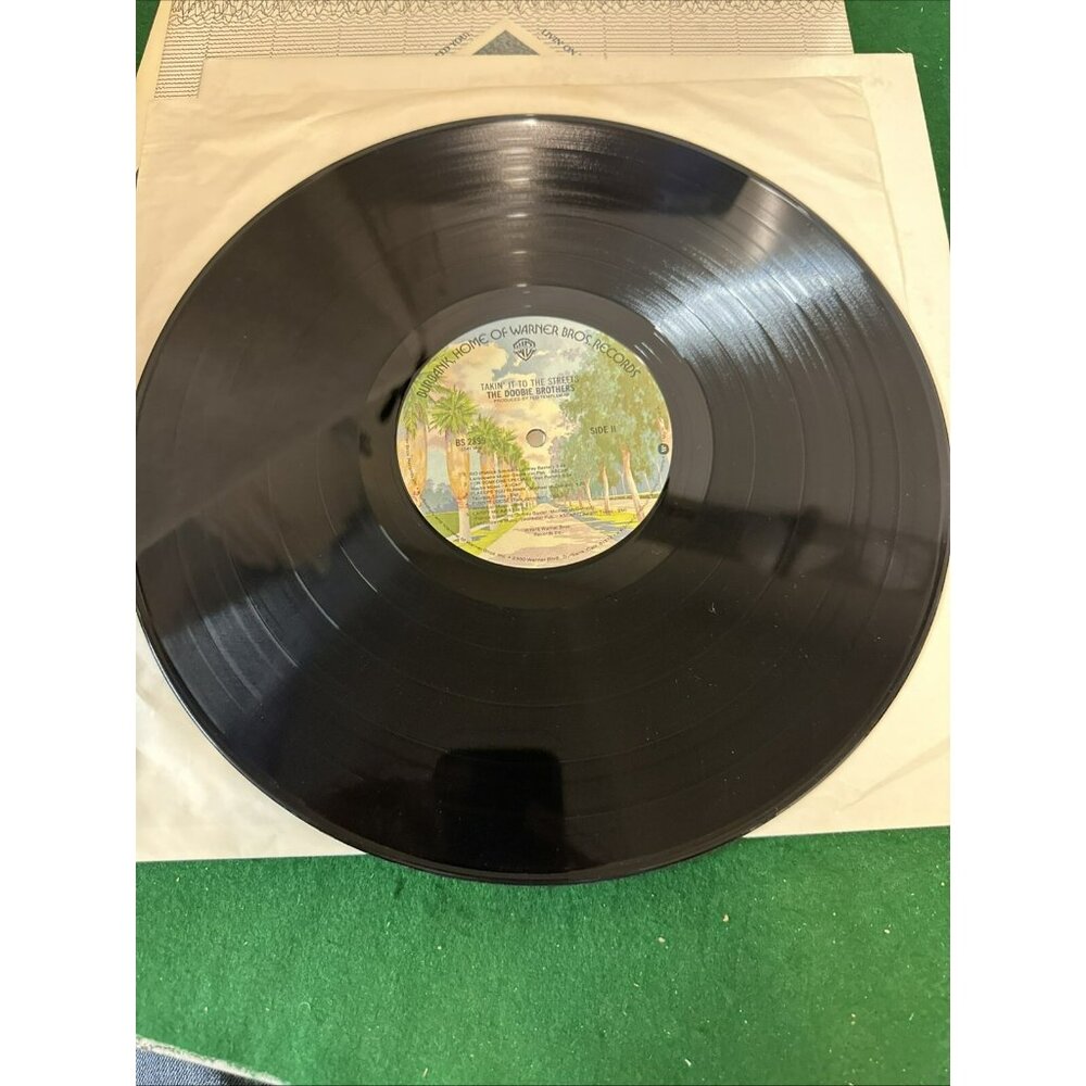 The Doobie Brothers Vintage Vinyl LP Record Minute By Minute Lot of 4 1970s - Picture 9 of 16